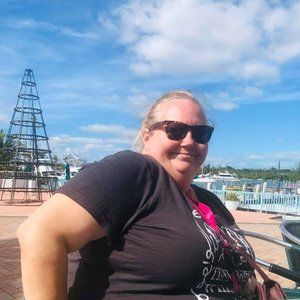 Meet your Posher, Kimberly